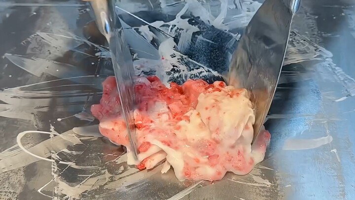 Strawberry Stir-Fried Ice Cream