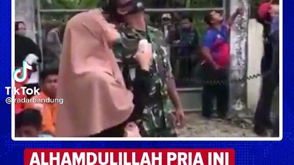 saya menyebutnya tampan dan berani