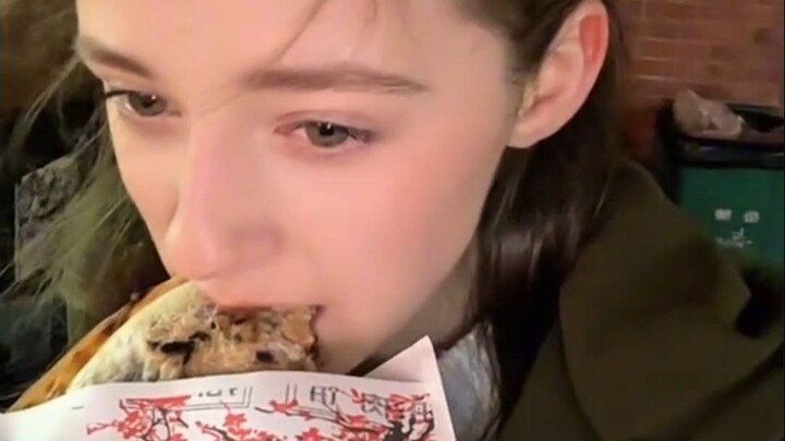 TikTok influencer shares: I eat preserved mustard greens and pork patties every day—for just 6 yuan?