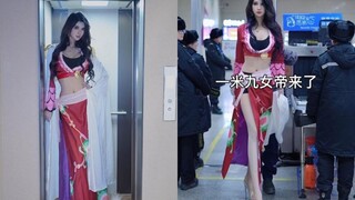 [رقم 128: ناعم] إمبراطورة بطول 1.9 متر - "تخطط لجمع أجمل الفتيات على الإنترنت"