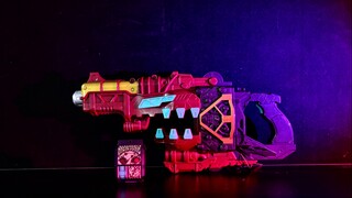 Bermain dengan speaker eksternal! Kamen Rider Gavv DX Acid Bake Transformer Bake Magnum.