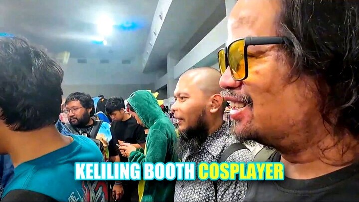 Keliling Booth Cosplayer