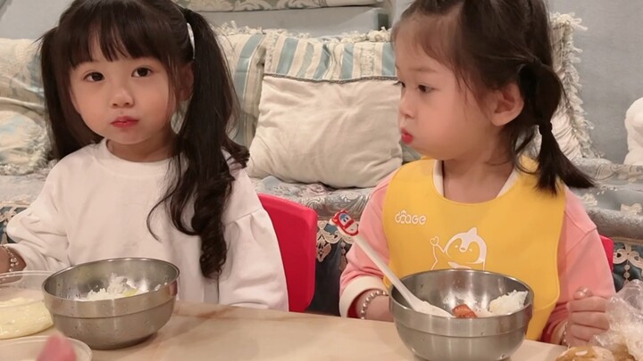 Video dài bản gốc về hai chị em cùng ăn đã lên sóng rồi!
