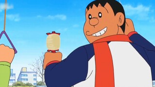Doraemon: Nobita menggunakan alat peraga untuk membantu pria gemuk biru menahan dingin, tetapi membu