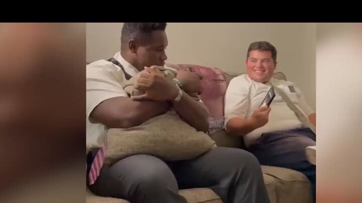 meme 3\Không bằng con cờ hó'