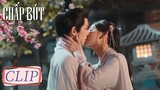 Clip Tập 11 Vân Kỳ bá đạo hôn môi Lục Hoài | Chấp Bút | WeTV