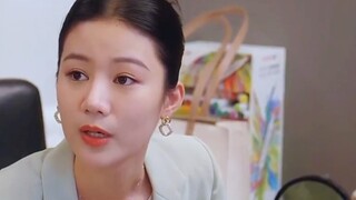 Sang Zhi berangkat kerja pada hari pertamanya, tetapi atasannya adalah sahabat Jiang Ying, dan peker
