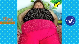 AWW New Funny Videos 2021 ● People doing funny and stupid things Part 47