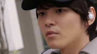 Buka Ultraman #1 (Teliga Chapter) dengan iklan