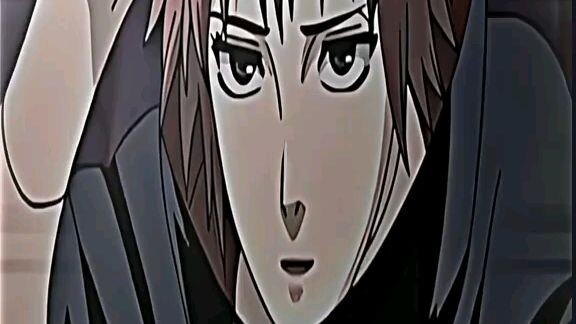 Gulat si Sakura dahil ang gwapo ni Sasori