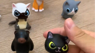 震惊！有些摆件表面是一只猫猫 其实脑袋下还藏着另一幅面孔！