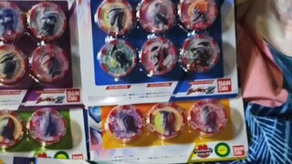 Introduce and summarize the complete set of Zeta Ultraman DX general sale blister medal