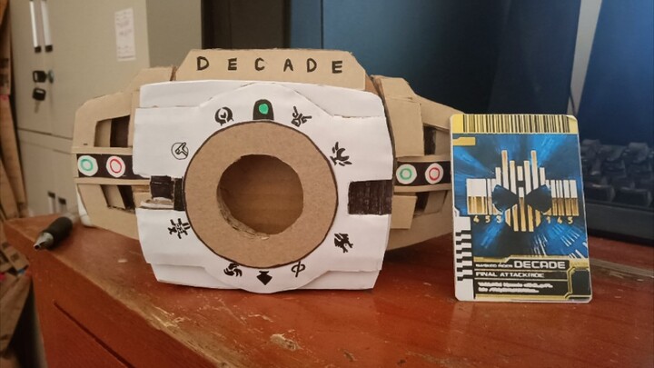 There are specific data on the back of the cardboard homemade emperor riding belt (white emperor)!