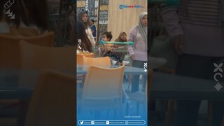 Sedikit Obati Rasa Rindu! Momen Wanita Bertemu Seseorang Mirip Ibu yang Telah Meninggal