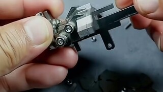cũng là ghép.. mà nó khác bọt lắm