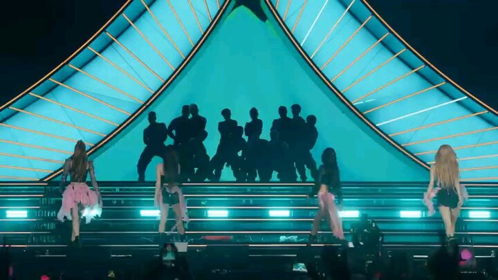 pretty savage by BLACKPINK