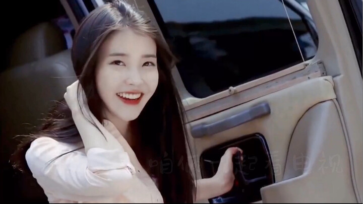 Who says IU can’t act!? She even fooled the producers! And Ji-soo was there too! I just love Cindy s