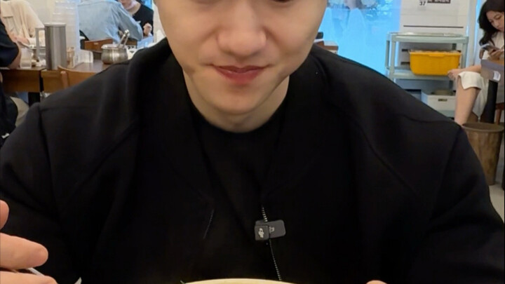 Restoran mie Korea, sulit dikatakan