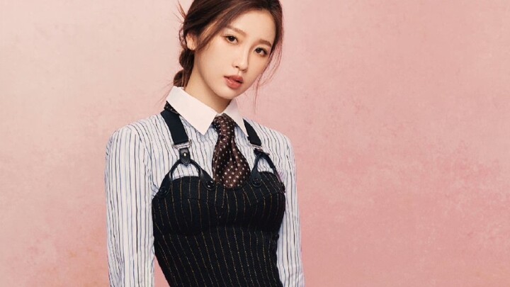 ขอแสดงความยินดีกับ Yu Shuxin ที่ได้เป็นแบรนด์โฆษกคนแรกของ Moschino นับตั้งแต่ก่อตั้งในปี 1983 เว็บไซ