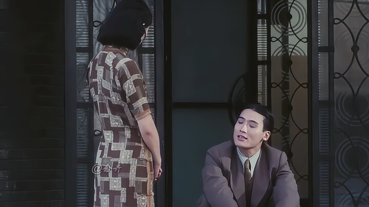 อย่าเอาแต่ยืนมองจากที่สูง ลองนั่งลงดูสิ การแสดงช่วงนี้ดีจริงๆ