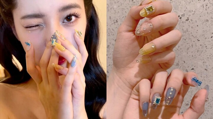 Aku berhasil menemukan nail artist-nya Ouyang Nana, langsung dapatkan model kuku cantik yang sama!