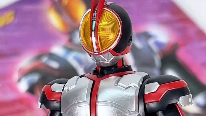 ฉันไม่มีความฝัน แต่ฉันปกป้องมัน! "Kamen Rider Faiz555 Assembled frs Kamen Rider"