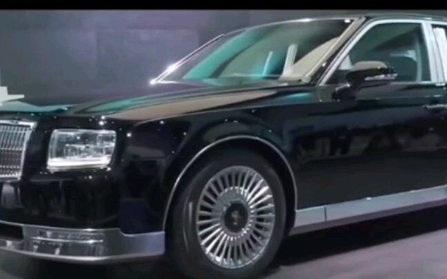 What car looks the most prestigious in Japan? It’s definitely not a Rolls-Royce!