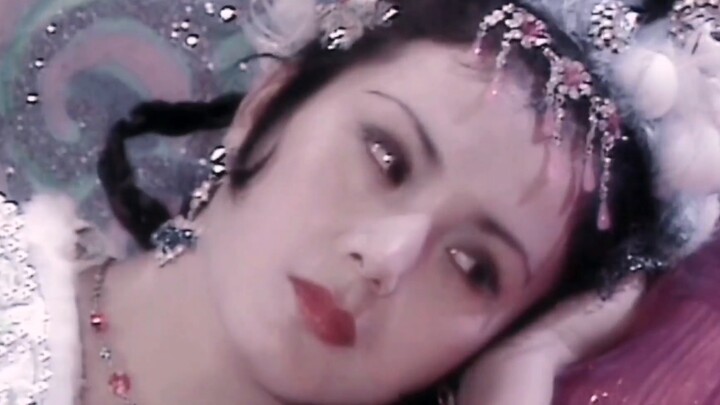 [When I watched Journey to the West with my parents] My mom watched Tang Monk, my dad watched the fe