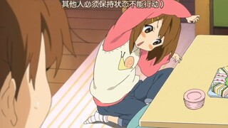 与其是姐妹，更像母女