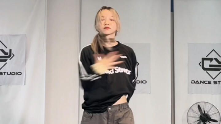 想不出文案你就说看不看吧（