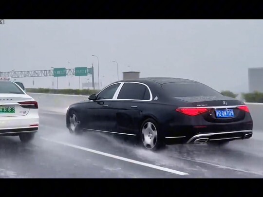 لماذا يفضل البعض القيادة على الطريق الوطني لمدة 5 ساعات على القيادة على الطريق السريع لمدة ساعتين؟ #