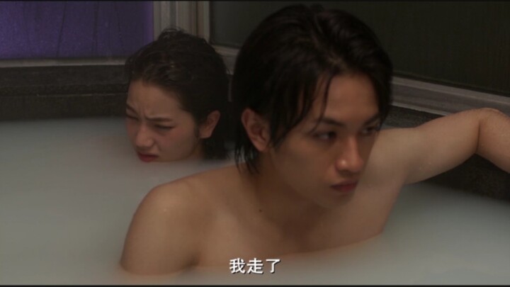 女主被骗去洗“鸳鸯浴”了!太上头了吧!＃日剧吻戏床戏＃恋爱少女心高甜