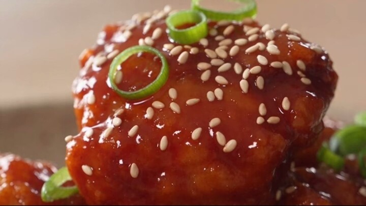 KOREAN CRISPY CHICKEN — CRUNCHY, JUICY & FULL OF FLAVOR!