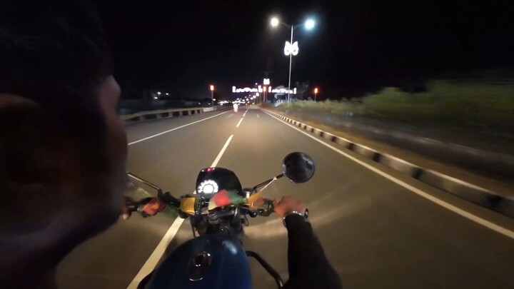 🌃 Empty Roads & Endless Vibes 🏍️