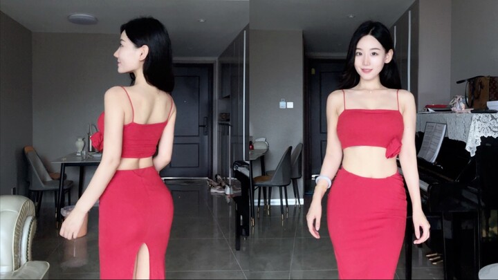 Are you blushing when you see me dancing?