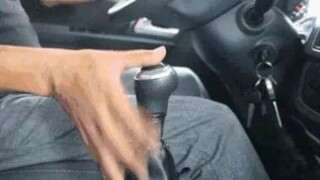 "النساء فقط يبطئنني عندما أقود"