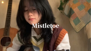 Natal segera tiba! Mistletoe - Justin Bieber bermain gitar dan bernyanyi