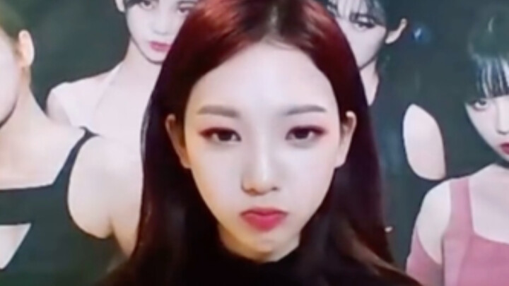 ทำไมงานเซ็นหนังสือของเธอมีแต่รีวิวดีๆ ไม่มีแย่เลย?