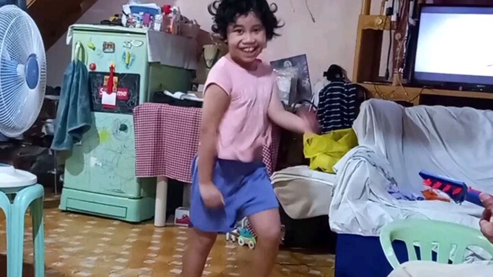 Janine's Crazy Dance 😅😅😅