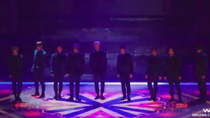 หนุ่ม ๆ EXO ในงาน MMA ปี 2016