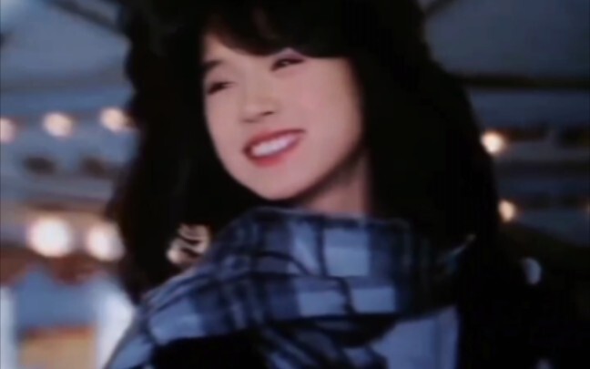 عليك دائمًا أن تثق بذوق كيتي الصغير في الموضة والأزياء.