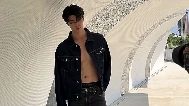 very hot daddy #meennicha8 #meen #abs #aktor #bl #Are86 #meenping