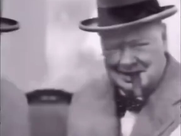 Apa yang harus dilakukan ketika bertemu orang bodoh dalam kehidupan sehari-hari? Dukung saja pendapa