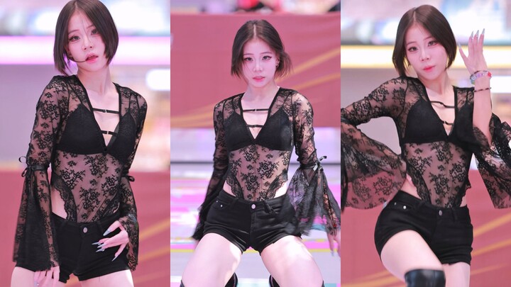 Fingertips glide up the arm to the lips | Layin' Low by Hyolyn | On-the-spot recording from the Dang