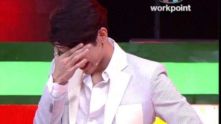 Hahaha, anh trai tôi đã phải bỏ ra quá nhiều công sức để bước chân vào giới hài kịch