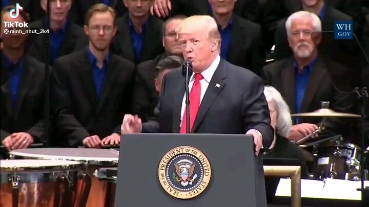 nhạc nhưng kiểu trump