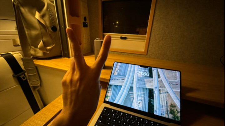 The 3-Square-Meter Moving Castle