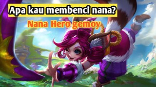 WAR PAKE HERO NANA GEMOY