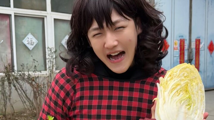 Gặp một sinh viên bán gói hỗ trợ đi làm trở lại