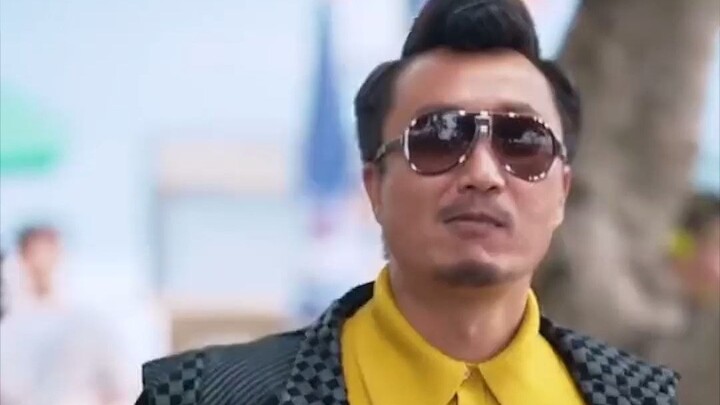 Già làng có một chiếc thẻ đen vạn năng, cứ thế mà ngang ngược thôi